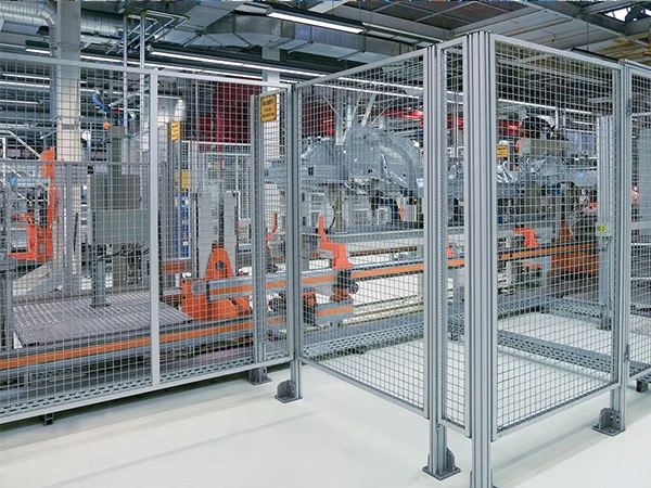 Aluminum profiles robot fences are installed around the assembly line in the factory to ensure safety